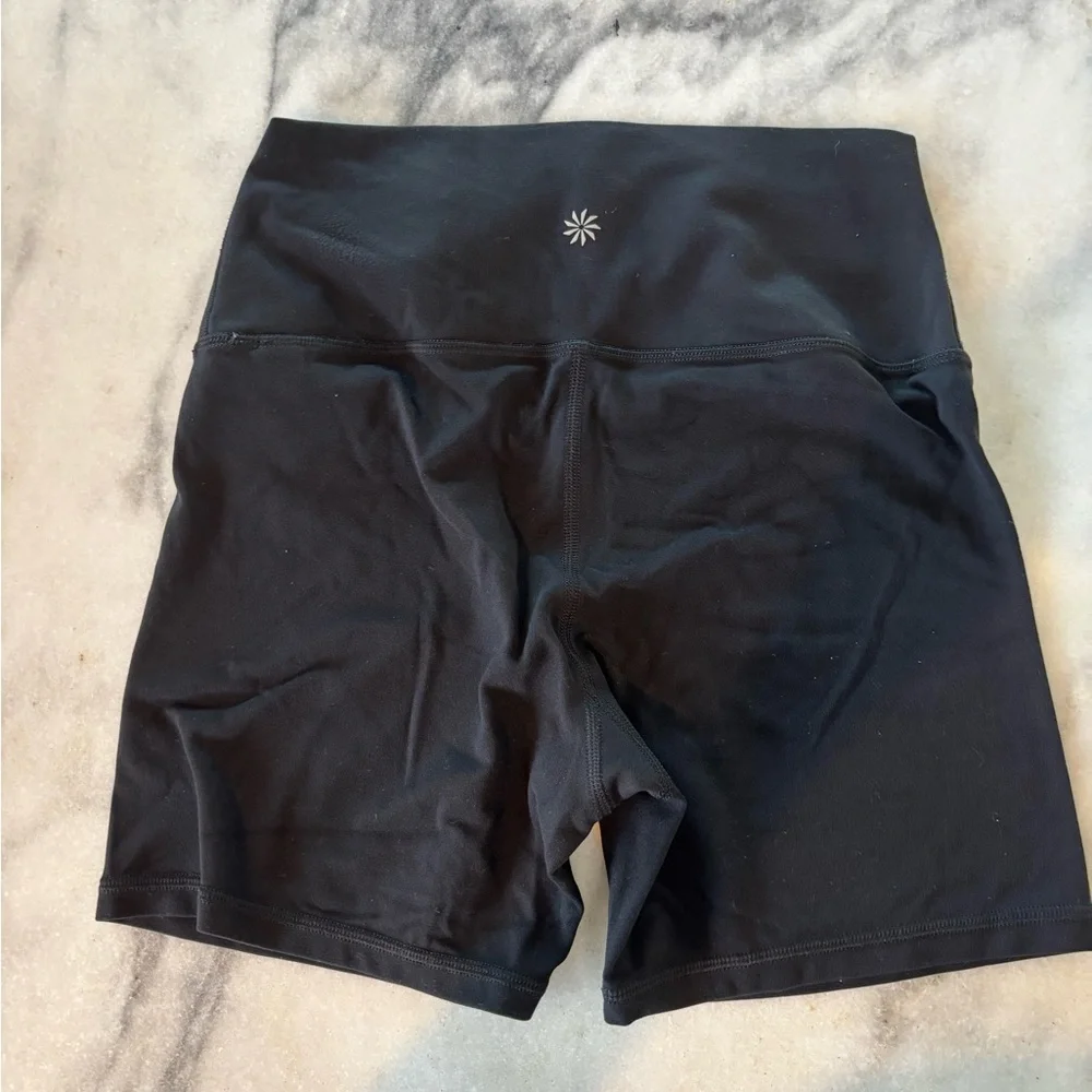 Athleta Transcends 5” High Rise Shorts Sz S - Picture 5 of 6
